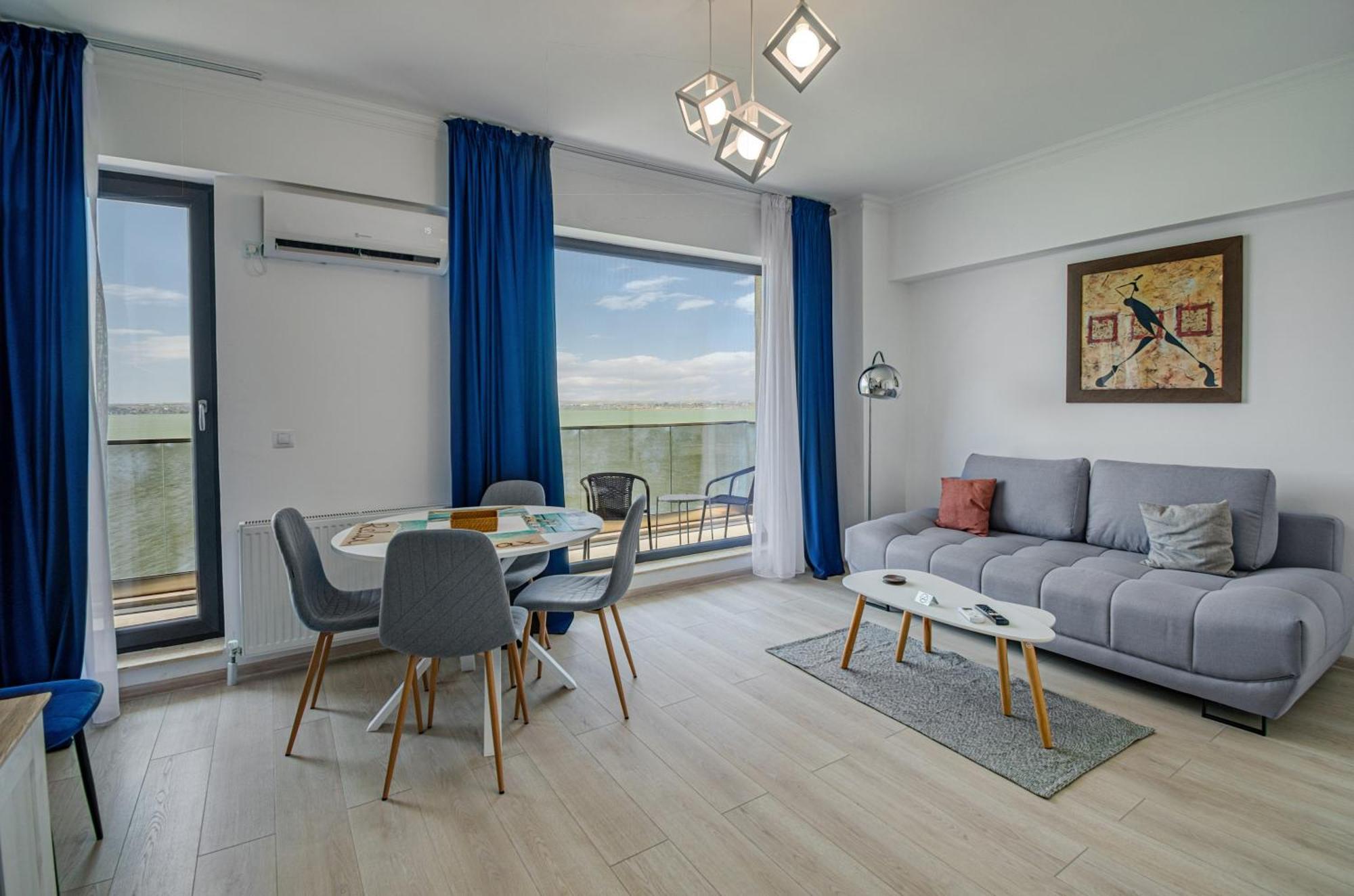 Azure Sea Apartments - Bychoice Mamaia Exterior photo