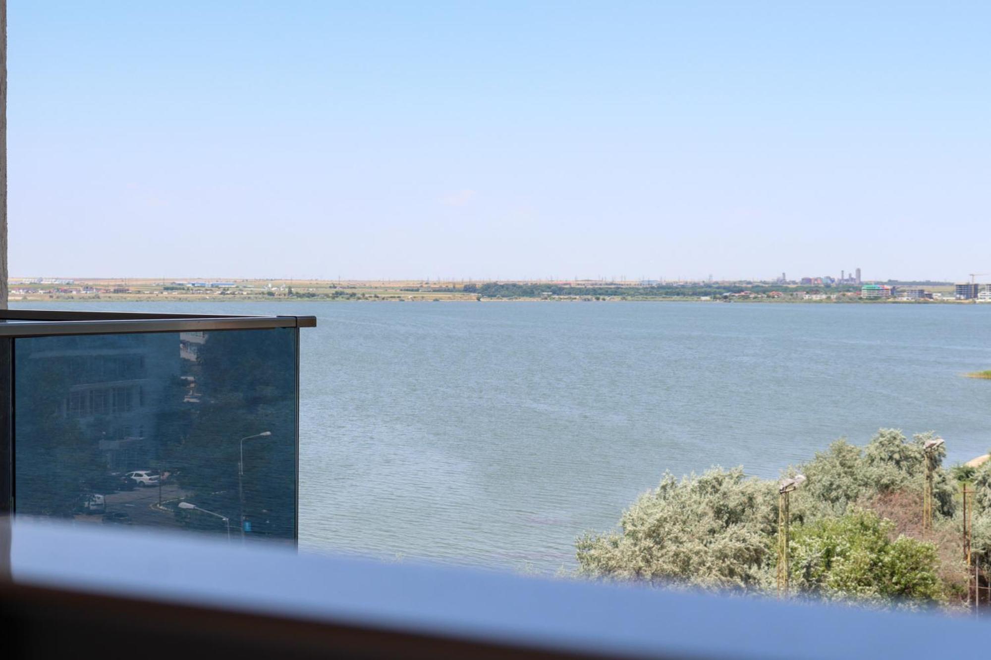 Azure Sea Apartments - Bychoice Mamaia Exterior photo